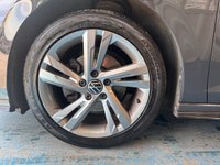 USED 2024 24 VOLKSWAGEN GOLF 1.5 TSI R-Line Hatchback 5dr Petrol Manual Euro 6 (s/s) (130 ps)+2 KEYS+1 OWNER FROM NEW+ALLOYS+HISTORY+PARK CONTROL+PRIVACY+MEDIA+BLUETOOTH+NAV+USB+AUX+DAB+CRUISE 2 KEYS+1 OWNER FROM NEW+ALLOYS+HISTORY+PARK CONTROL+PRIVACY+MEDIA+BLUETOOTH+NAV+USB+AUX+DAB+CRUISE+CLIMATE+HPI CLEAR