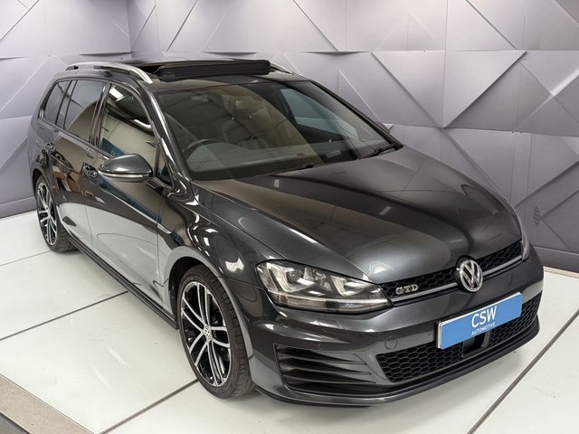 View our VOLKSWAGEN GOLF