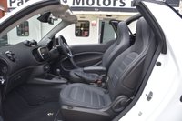USED 2021 21 SMART FORTWO 17.6kWh Exclusive Cabriolet 2dr Electric Auto (22kW Charger) (82 ps) 1 Owner from New | Full Smart Service History | 2 Keys | Satellite Navigation | Electric Convertible Roof | Park Assist | ULEZ Free | Full Black Leather Upholstery | Heated Seats | MOT Valid (28/09/2026)