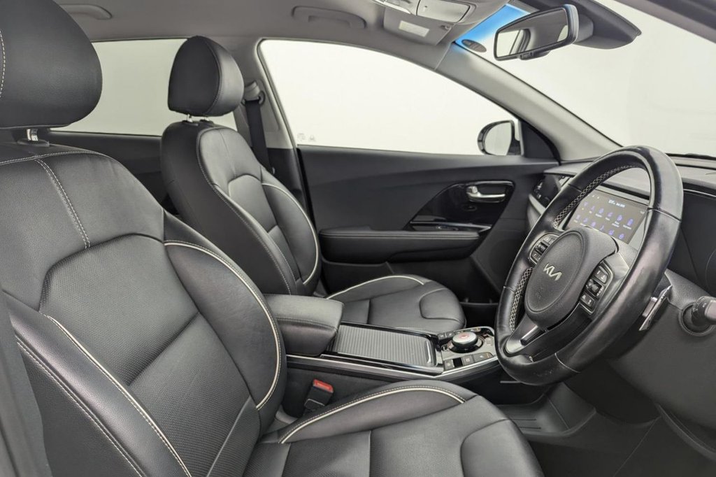 USED 2022 22 KIA NIRO 64kWh 3 SUV 5dr Electric Auto (201 bhp) Car Play, Rear Camera, Sat Nav
