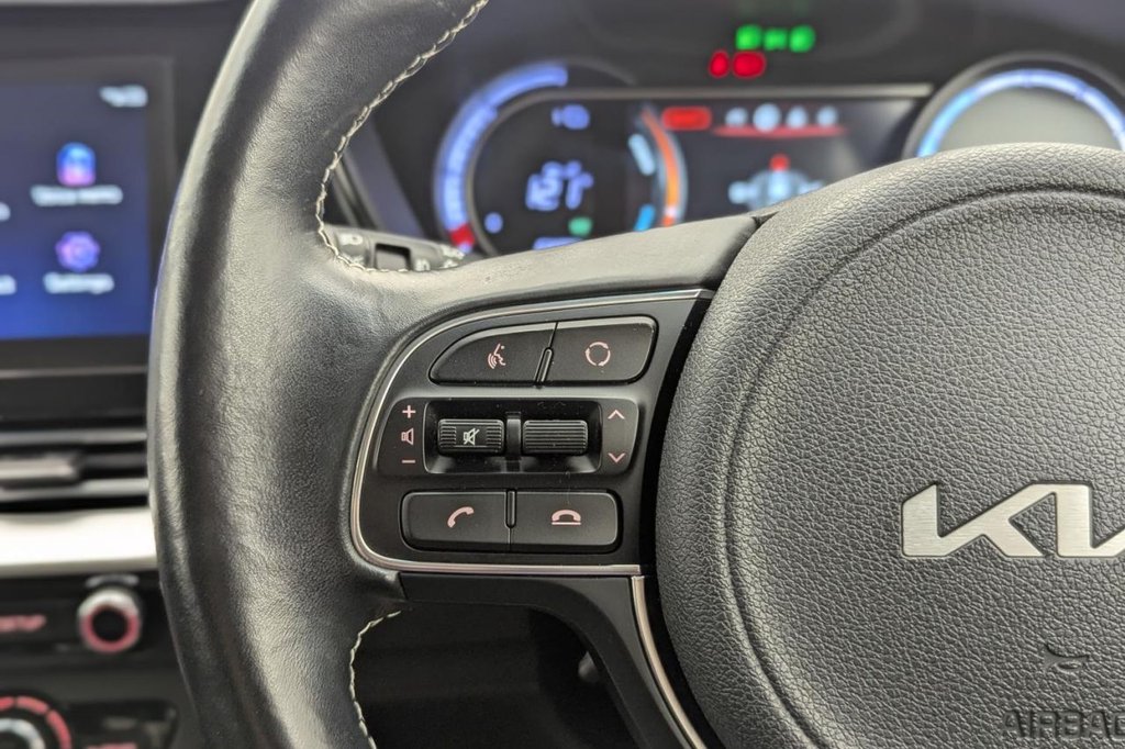 USED 2022 22 KIA NIRO 64kWh 3 SUV 5dr Electric Auto (201 bhp) Car Play, Rear Camera, Sat Nav