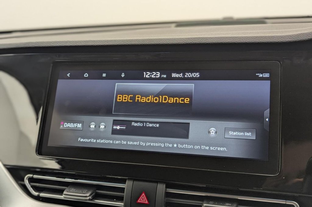 USED 2022 22 KIA NIRO 64kWh 3 SUV 5dr Electric Auto (201 bhp) Car Play, Rear Camera, Sat Nav
