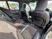 USED 2019 69 VOLVO XC40 2.0 D3 R-Design SUV 5dr Diesel Manual Euro 6 (s/s) (150 ps) ++ 1 FORMER KEEPER++