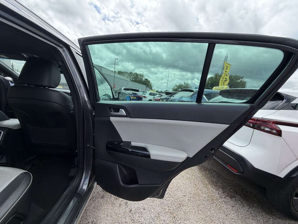 USED 2016 16 KIA SPORTAGE 1.6 T-GDi GT-Line SUV 5dr Petrol DCT AWD Euro 6 (174 bhp) Heated Seats, Bluetooth