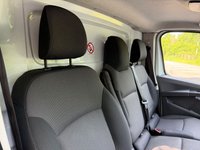 USED 2022 72 RENAULT TRAFIC 2.0 dCi Blue SL28 Business+ Panel Van 5dr Diesel Manual L1 H1 Euro 6 (s/s) (130 ps) A/C-Nav-P sensors-cruise c