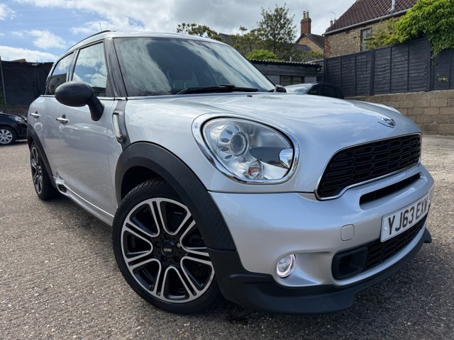 View our MINI COUNTRYMAN