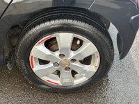 USED 2013 63 TOYOTA AYGO 1.0 VVT-i Hatchback 5dr Petrol Manual Euro 5 (67 ps) THIS LITTLE CAR COMES WITH A FRESH MOT AND SERVICE 2KEYS AND MORE.