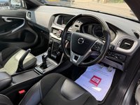 USED 2019 19 VOLVO V40 2.0 T2 GPF R-Design Hatchback 5dr Petrol Manual Euro 6 (s/s) (122 ps) **FINANCE ME FOR UP TO 5 YEARS WITH NO DEPOSIT**