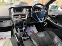 USED 2019 19 VOLVO V40 2.0 T2 GPF R-Design Hatchback 5dr Petrol Manual Euro 6 (s/s) (122 ps) **FINANCE ME FOR UP TO 5 YEARS WITH NO DEPOSIT**