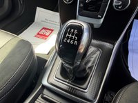 USED 2019 19 VOLVO V40 2.0 T2 GPF R-Design Hatchback 5dr Petrol Manual Euro 6 (s/s) (122 ps) **FINANCE ME FOR UP TO 5 YEARS WITH NO DEPOSIT**