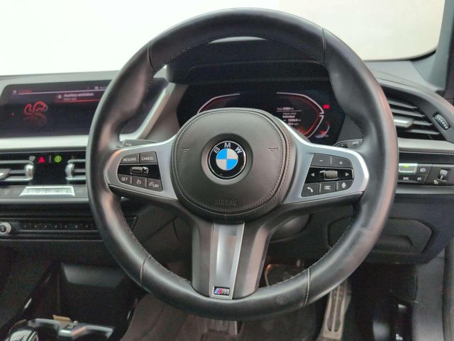 USED 2022 71 BMW 1 SERIES 1.5 118i M Sport Auto 5dr CLICK+COLLECT / HOME DELIVERY
