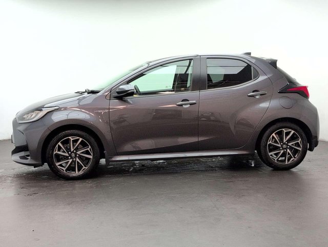 USED 2021 21 TOYOTA YARIS 1.5 Yaris Design HEV CVT 5dr CLICK+COLLECT / HOME DELIVERY