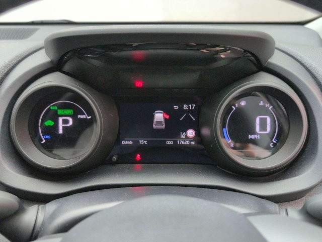 USED 2021 21 TOYOTA YARIS 1.5 Yaris Design HEV CVT 5dr CLICK+COLLECT / HOME DELIVERY