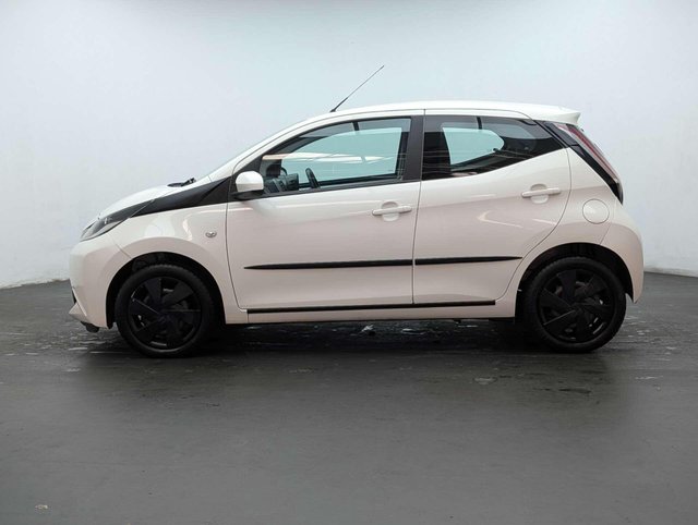 USED 2017 17 TOYOTA AYGO 1.0 Aygo X-Play VVT-i CVT 5dr CLICK+COLLECT / HOME DELIVERY