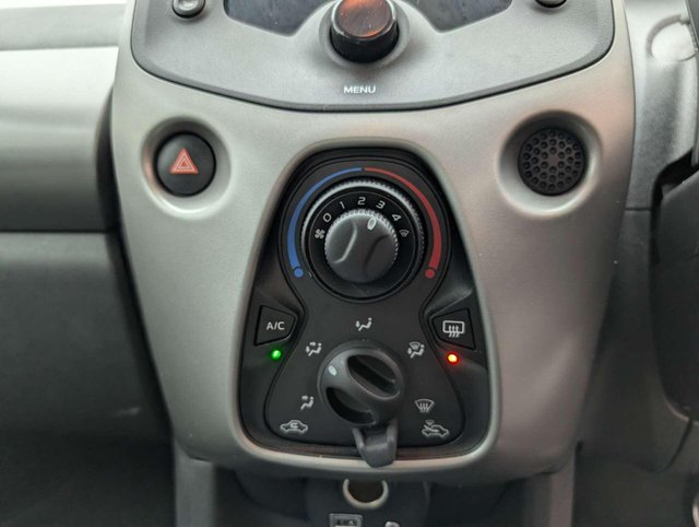 USED 2017 17 TOYOTA AYGO 1.0 Aygo X-Play VVT-i CVT 5dr CLICK+COLLECT / HOME DELIVERY
