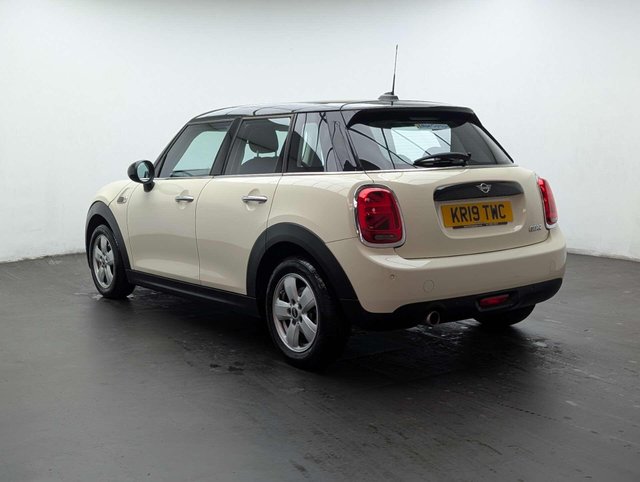 USED 2019 19 MINI HATCH 1.5 Cooper Classic 5dr CLICK+COLLECT / HOME DELIVERY
