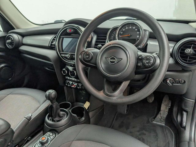 USED 2019 19 MINI HATCH 1.5 Cooper Classic 5dr CLICK+COLLECT / HOME DELIVERY