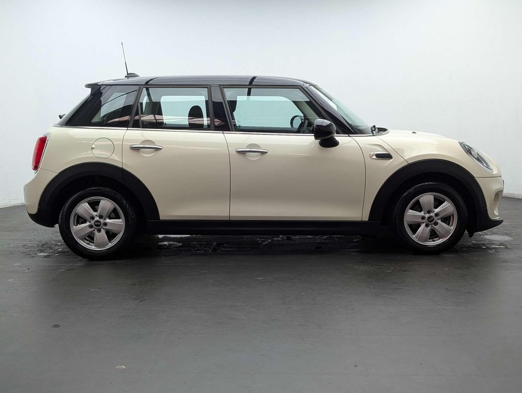 Used 2019 19 MINI HATCH 1.5 Cooper Classic 5dr CLICK+COLLECT / HOME DELIVERY