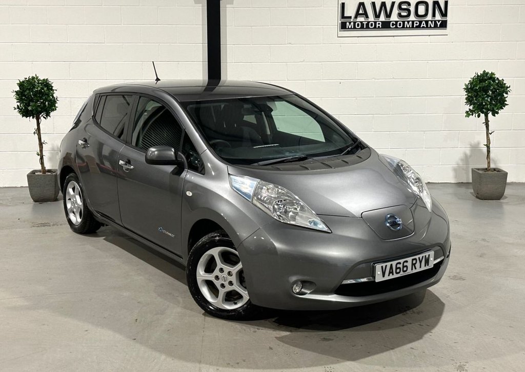 USED 2017 66 NISSAN LEAF 30kWh Acenta Hatchback 5dr Electric Auto (109 bhp) 