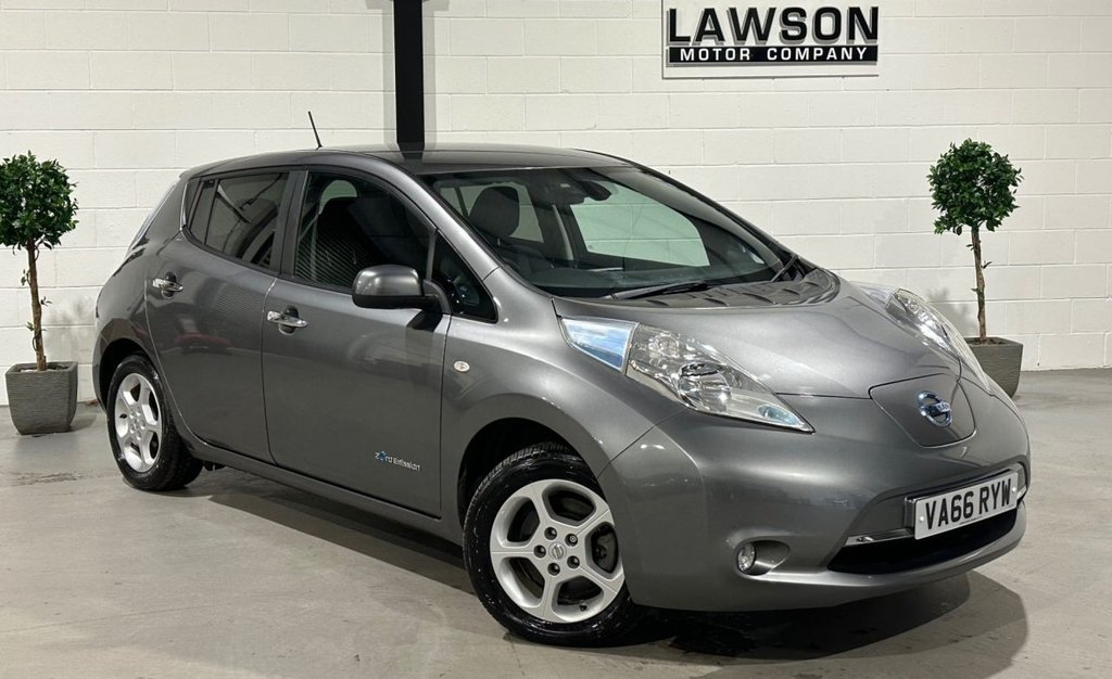 USED 2017 66 NISSAN LEAF 30kWh Acenta Hatchback 5dr Electric Auto (109 bhp) 