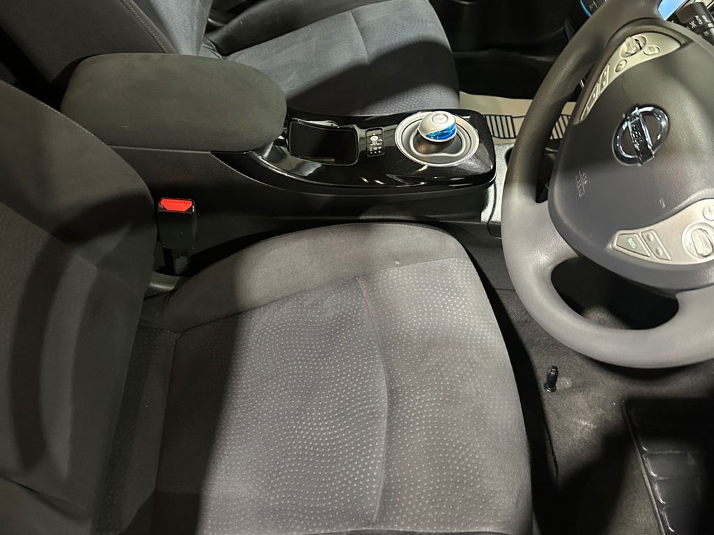USED 2017 66 NISSAN LEAF 30kWh Acenta Hatchback 5dr Electric Auto (109 bhp) 
