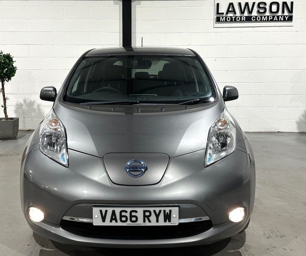 USED 2017 66 NISSAN LEAF 30kWh Acenta Hatchback 5dr Electric Auto (109 bhp) 