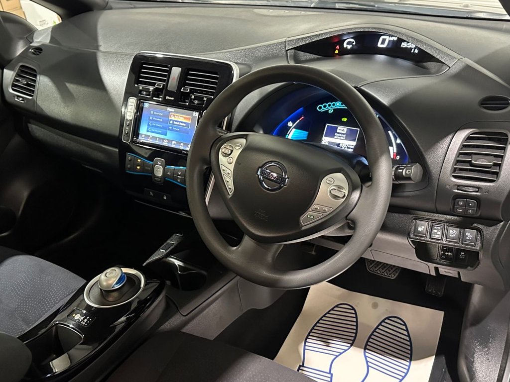 USED 2017 66 NISSAN LEAF 30kWh Acenta Hatchback 5dr Electric Auto (109 bhp) 