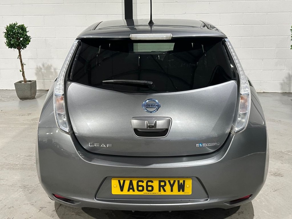 USED 2017 66 NISSAN LEAF 30kWh Acenta Hatchback 5dr Electric Auto (109 bhp) 