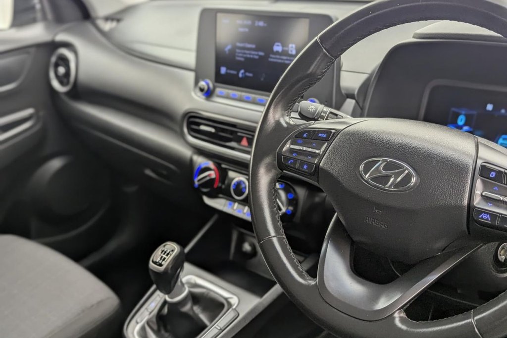 USED 2022 22 HYUNDAI KONA 1.0 T-GDi MHEV SE Connect SUV 5dr Petrol Hybrid Manual Euro 6 (s/s) (120 ps) Rear Camera, Cruise, Air Con