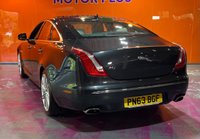 USED 2014 63 JAGUAR XJ 3.0d V6 Portfolio Saloon 4dr Diesel Auto Euro 5 (s/s) (275 ps) Digital Television Tuner