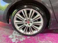 USED 2014 63 JAGUAR XJ 3.0d V6 Portfolio Saloon 4dr Diesel Auto Euro 5 (s/s) (275 ps) Digital Television Tuner