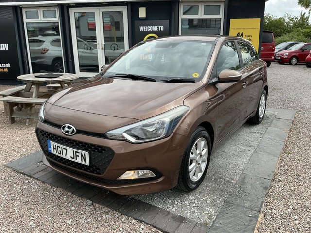 View our Hyundai I20 1.2 SE Hatchback 5dr Petrol Manual Euro 6 (84 ps)