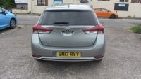 USED 2017 17 TOYOTA AURIS 1.8 VVT-h Excel Hatchback 5dr Petrol Hybrid CVT Euro 6 (s/s) (Safety Sense) (136 ps) BLUETOOTH, SAT NAV, PARKING CAMERA