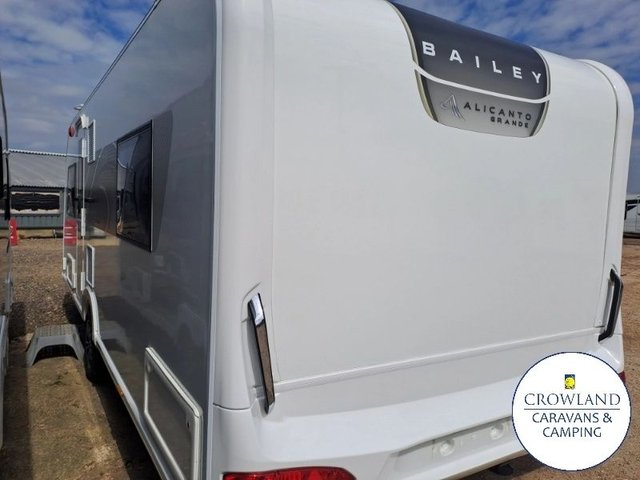 View our BAILEY Alicanto Grande Lisbon