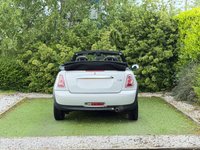 USED 2015 64 MINI CONVERTIBLE 1.6 One Convertible 2dr Petrol Manual Euro 6 (98 ps) A WELL CARED FOR EXAMPLE OF THE LOWER INSURANCE GROUP MINI ONE WITH FULL SERVICE HISTORY AND VERY HIGH SPECIFICATION AND A FULL SERVICE HISTORY