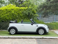USED 2015 64 MINI CONVERTIBLE 1.6 One Convertible 2dr Petrol Manual Euro 6 (98 ps) A WELL CARED FOR EXAMPLE OF THE LOWER INSURANCE GROUP MINI ONE WITH FULL SERVICE HISTORY AND VERY HIGH SPECIFICATION AND A FULL SERVICE HISTORY