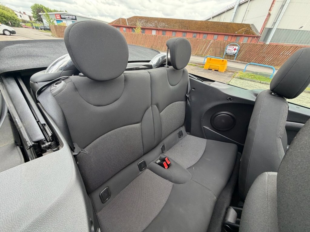 USED 2015 64 MINI CONVERTIBLE 1.6 One Convertible 2dr Petrol Manual Euro 6 (98 ps) A WELL CARED FOR EXAMPLE OF THE LOWER INSURANCE GROUP MINI ONE WITH FULL SERVICE HISTORY AND VERY HIGH SPECIFICATION AND A FULL SERVICE HISTORY