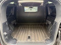 USED 2023 LAND ROVER DEFENDER 3.0 D250 MHEV Hard Top SUV 3dr Diesel Auto 4WD SWB Euro 6 (s/s) (250 ps) 