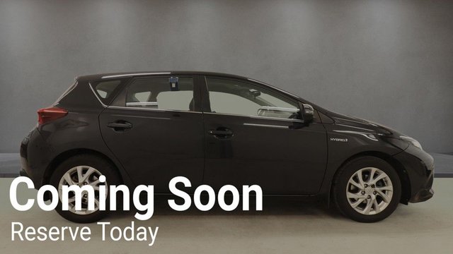 View our Toyota Auris 1.8 VVT-h Business Edition Hatchback 5dr Petrol Hybrid CVT Euro 6 (s/s) (Safety Sense) (136 ps)
