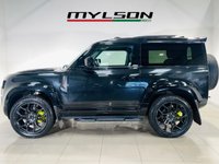 USED 2023 23 LAND ROVER DEFENDER 3.0 D250 MHEV X-Dynamic SE SUV 3dr Diesel Auto 4WD Euro 6 (s/s) (250 ps) Santorini Black | Black Interior | Glass Panoramic Roof | Black Pack | 22in Wheels | Ultra Low Mileage