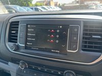 USED 2021 71 VAUXHALL VIVARO 2.0 Turbo D 3100 Sportive Panel Van 5dr Diesel Manual L2 H1 Euro 6 (145 ps) NO VAT FSH (7 SERVICES) STUNNING CONDITION !!!!! DESIRABLE 2.0 LWB IN BLACK !!!!