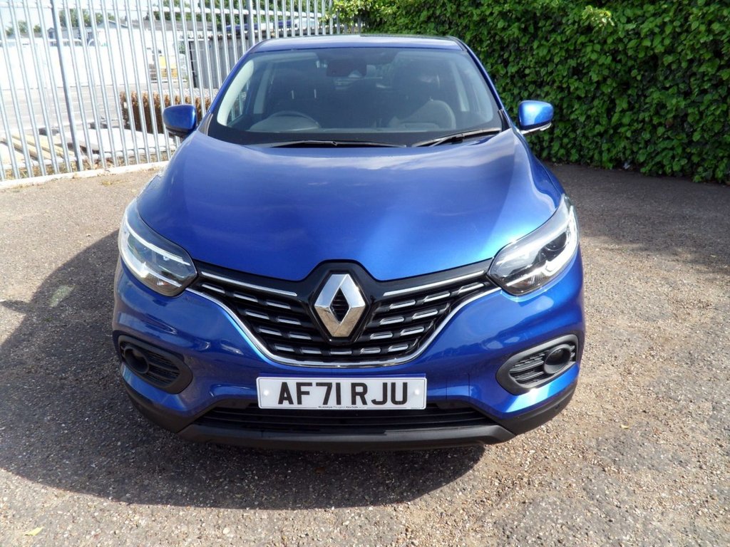 USED 2021 71 RENAULT KADJAR 1.3 TCe Iconic SUV 5dr Petrol Manual Euro 6 (s/s) (140 ps) Local Owner Full Renault History
