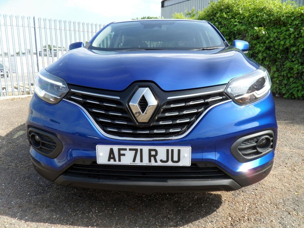 USED 2021 71 RENAULT KADJAR 1.3 TCe Iconic SUV 5dr Petrol Manual Euro 6 (s/s) (140 ps) Local Owner Full Renault History