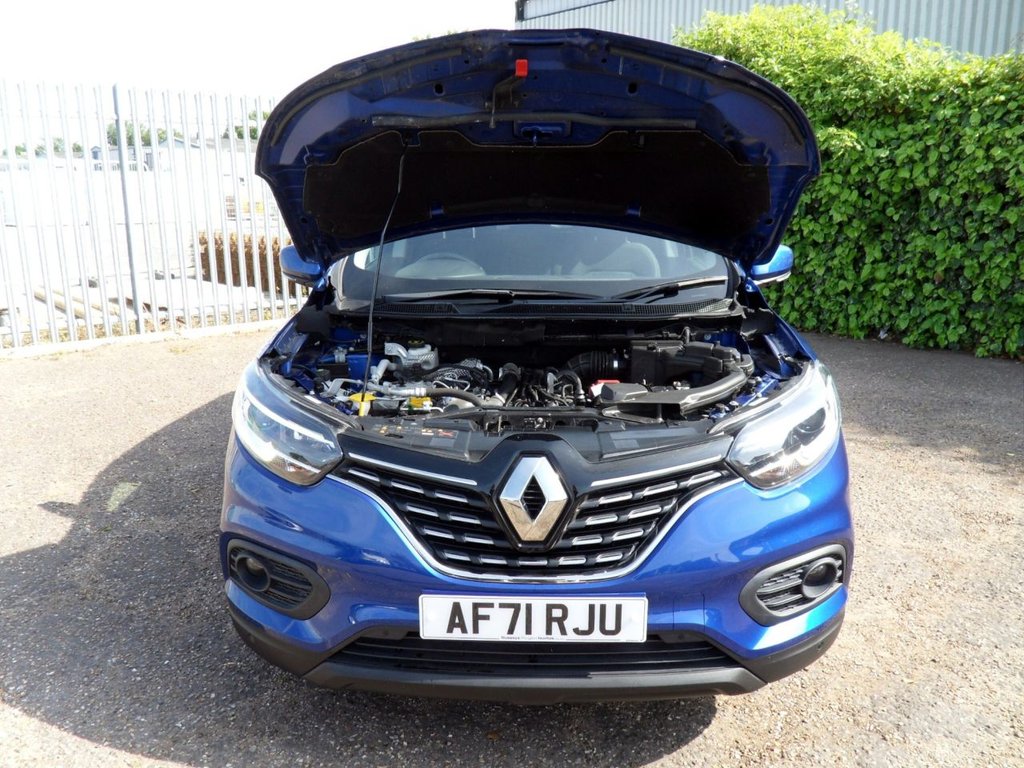 USED 2021 71 RENAULT KADJAR 1.3 TCe Iconic SUV 5dr Petrol Manual Euro 6 (s/s) (140 ps) Local Owner Full Renault History