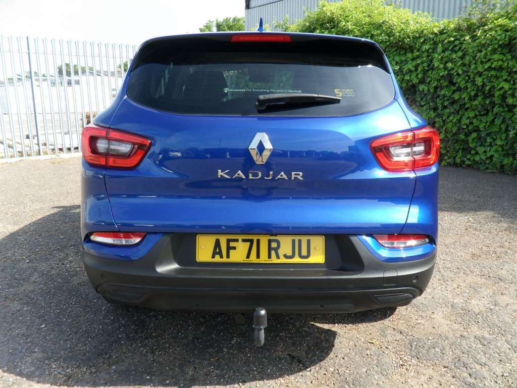 USED 2021 71 RENAULT KADJAR 1.3 TCe Iconic SUV 5dr Petrol Manual Euro 6 (s/s) (140 ps) Local Owner Full Renault History