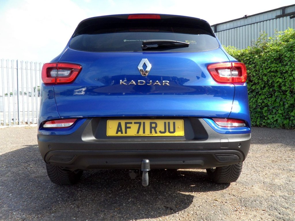 USED 2021 71 RENAULT KADJAR 1.3 TCe Iconic SUV 5dr Petrol Manual Euro 6 (s/s) (140 ps) Local Owner Full Renault History