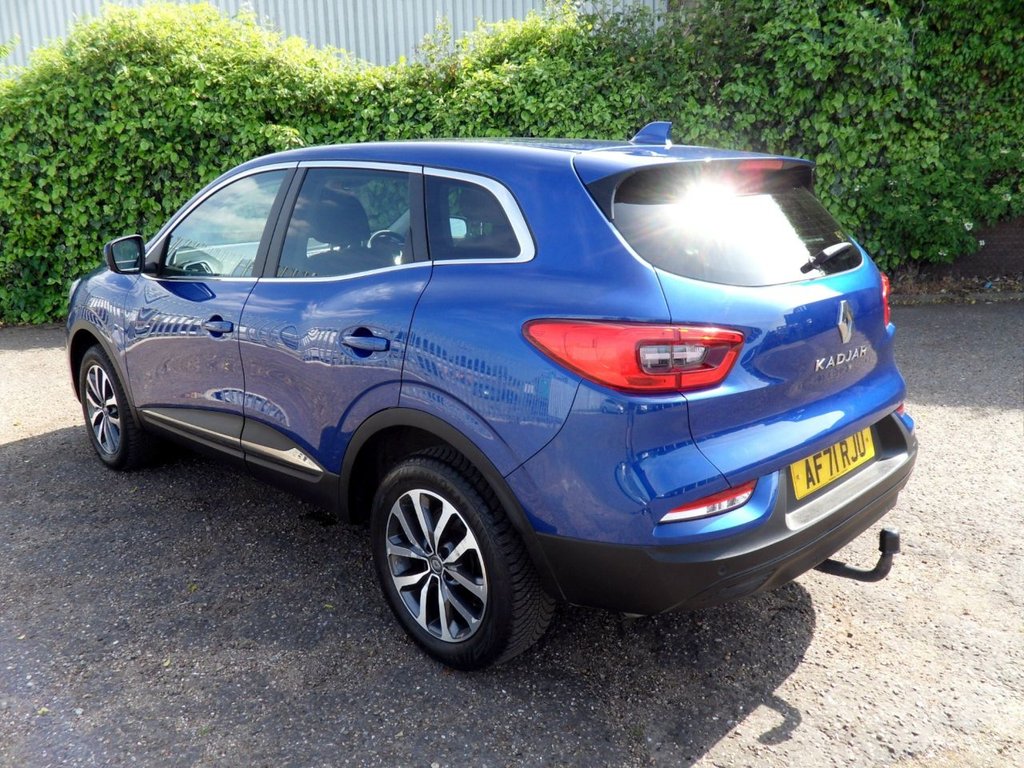 USED 2021 71 RENAULT KADJAR 1.3 TCe Iconic SUV 5dr Petrol Manual Euro 6 (s/s) (140 ps) Local Owner Full Renault History