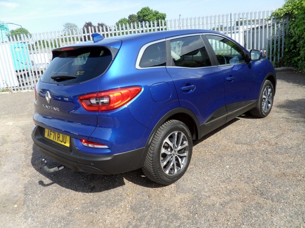 USED 2021 71 RENAULT KADJAR 1.3 TCe Iconic SUV 5dr Petrol Manual Euro 6 (s/s) (140 ps) Local Owner Full Renault History