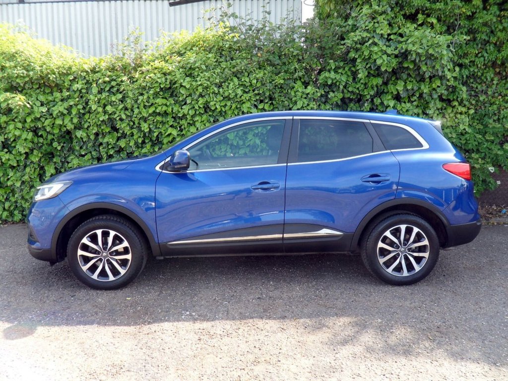 USED 2021 71 RENAULT KADJAR 1.3 TCe Iconic SUV 5dr Petrol Manual Euro 6 (s/s) (140 ps) Local Owner Full Renault History