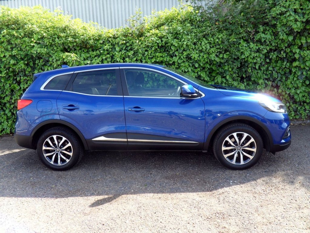 USED 2021 71 RENAULT KADJAR 1.3 TCe Iconic SUV 5dr Petrol Manual Euro 6 (s/s) (140 ps) Local Owner Full Renault History